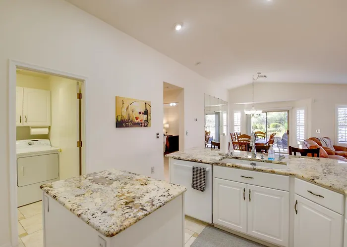 Pool + Golf On-site! Extended Gilbert Getaway * Queen Creek