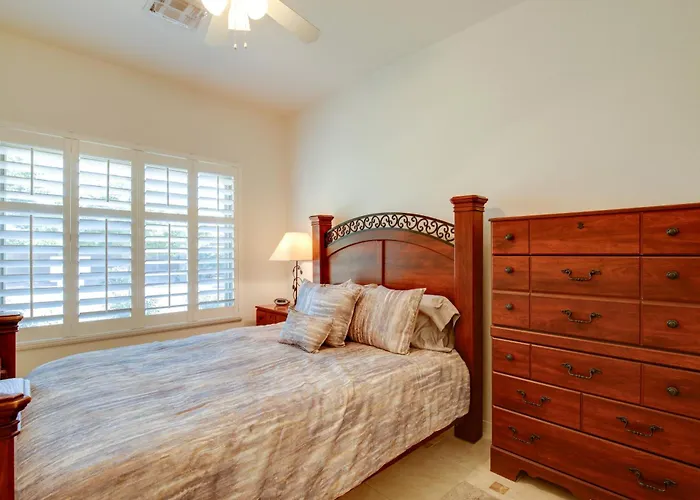 Pool + Golf On-site! Extended Gilbert Getaway